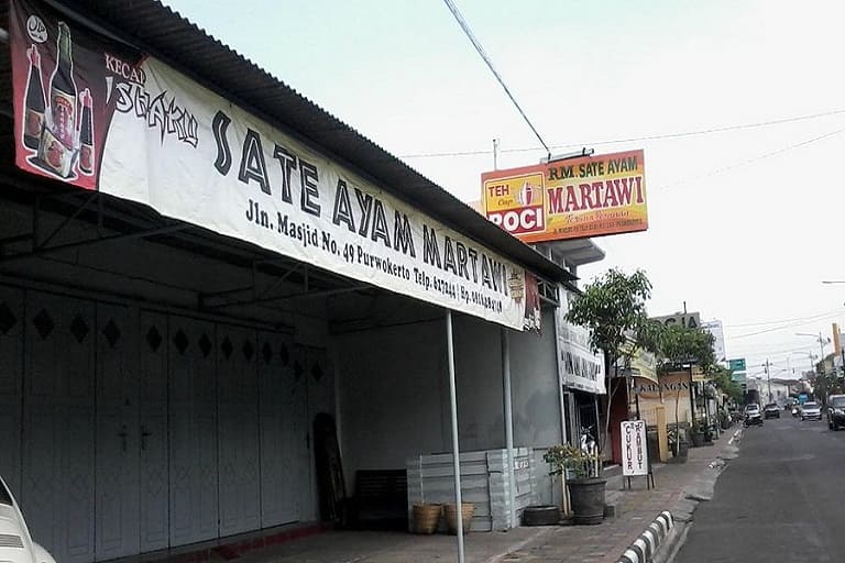Complonk Warung: Delicious Meals at the Heart of Cilacap